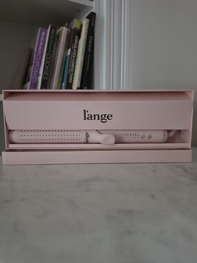 Lange Pink Hair Styling  Air Iron - Sleek Travel Styling Tool